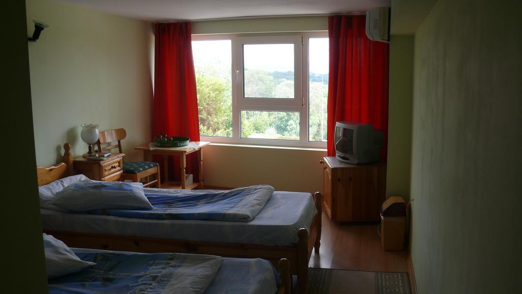 Villa Climate Guest House Varna Exterior photo